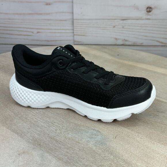 Under Armour Kids Size 12 K UA BPS Escape 4 AL Sneakers Black 3025513-001 New - Picture 7 of 10
